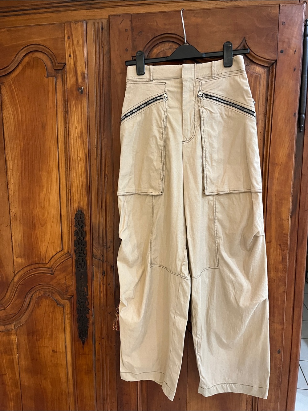 Zara Women's Beige Cargo Pants and Bustier with Angled Zip Pockets